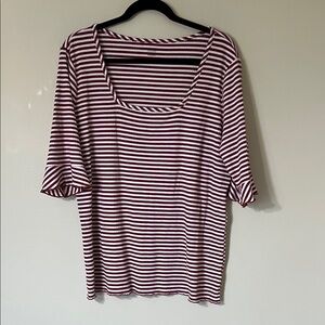 a.n.a Striped Scoop Neck Short Sleeve Tee in Burgundy and White